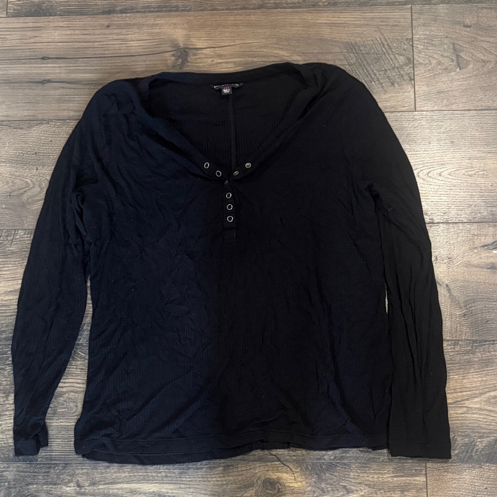 Women’s Snap Up Henley